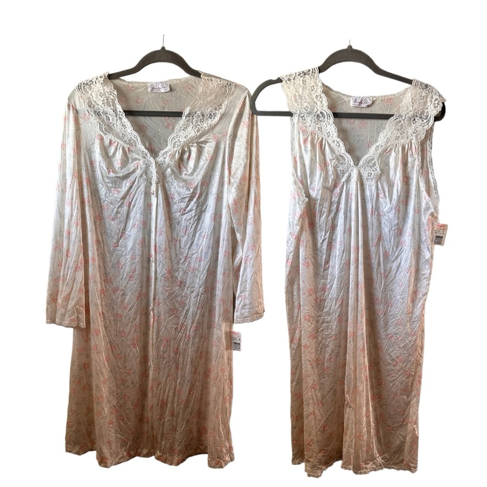 NWT Vintage Vanity Fair Peignoir Robe Nightgown English Rose 100% Nylon M USA